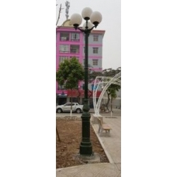 Cột đèn sân vườn DC05B